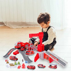 SAMOLOT ROZKŁADANY DUŻY PARKING DŹWIG 4X SAMOCHODY STRAŻ POŻARNA LOTNISKO