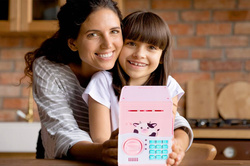 SKARBONKA SEJF ŚWINKA BANK NA BANKNOTY MONETY KOD ZABAWKA DLA DZIECI RÓŻOWA