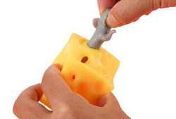 MYSZKI W SERZE CHOWĄJACE SIE MYSZKA GNIOTEK SER 2 figurki ANTYSTRESOWY