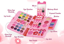 KUFEREK ZESTAW BOOK DO MAKIJAŻU I PAZNOKCI NA PREZENT KOSMETYKI DLA DZIECKA