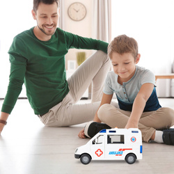 KARETKA AMBULANS AUTO NA BATERIE ŚWIATŁO DŹWIĘK